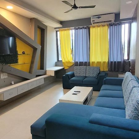 Rk 2 And 3 Bedroom Penthouse 帕纳吉 外观 照片